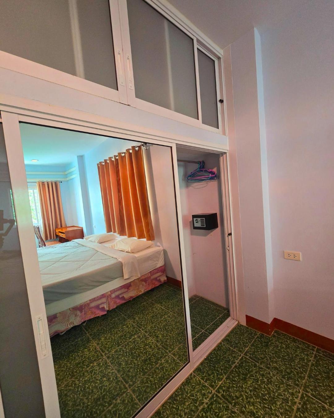 Jardin Hotel Pattaya Luaran gambar